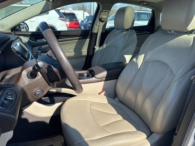 2017 Buick LaCrosse Essence