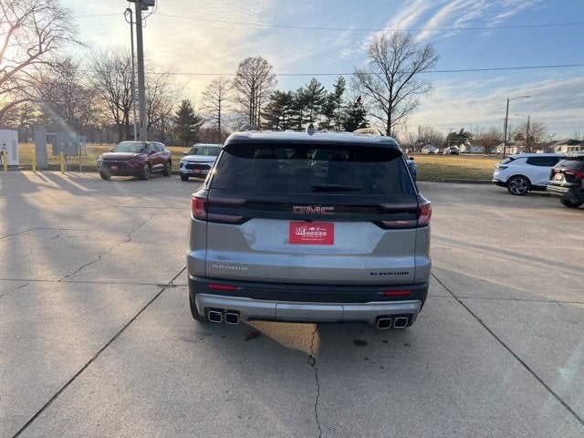 2025 GMC Acadia Elevation