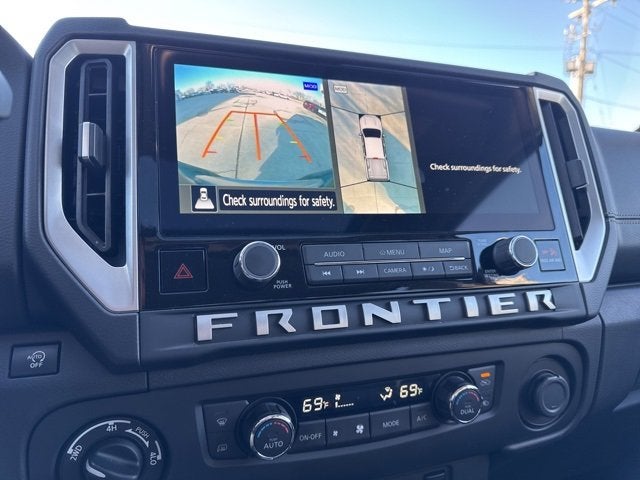 2025 Nissan Frontier SL