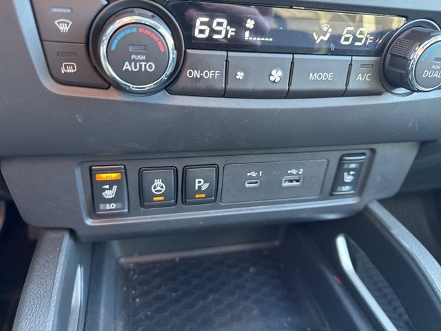 2025 Nissan Frontier SL