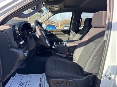 2025 GMC Sierra 1500 SLE