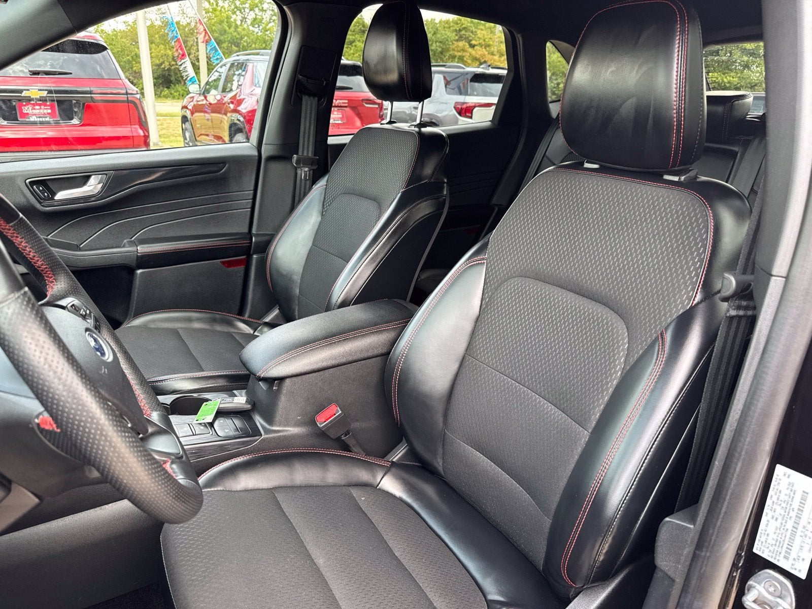 2025 Ford Escape ST-Line Select