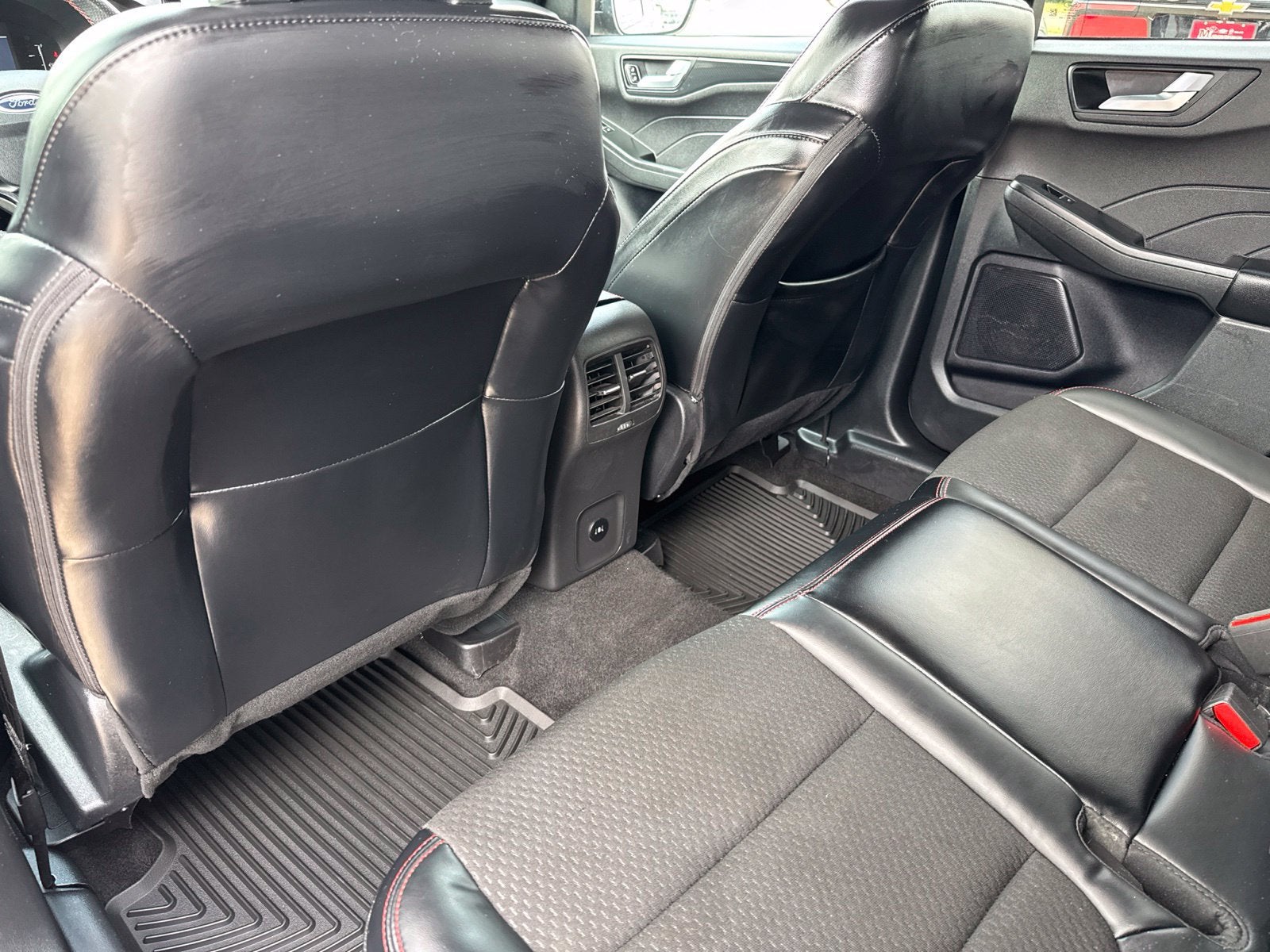 2025 Ford Escape ST-Line Select