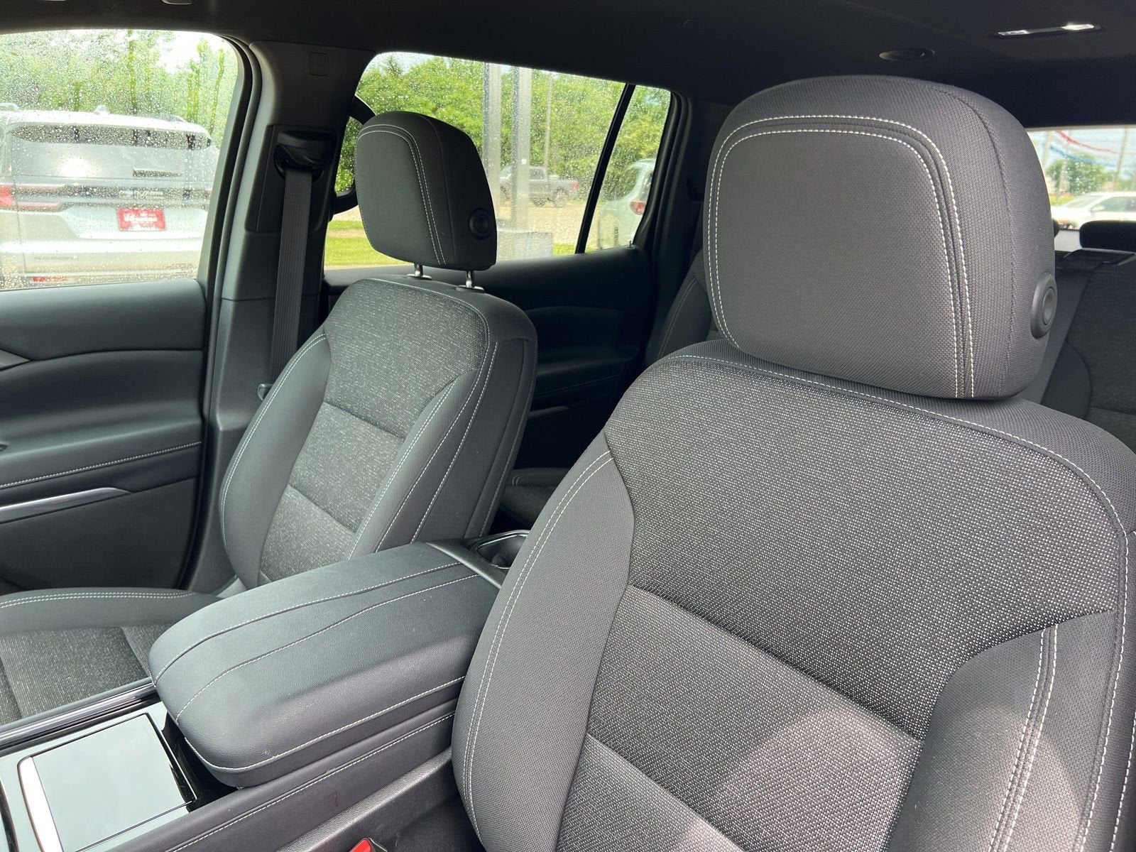 2024 Chevrolet Traverse LS