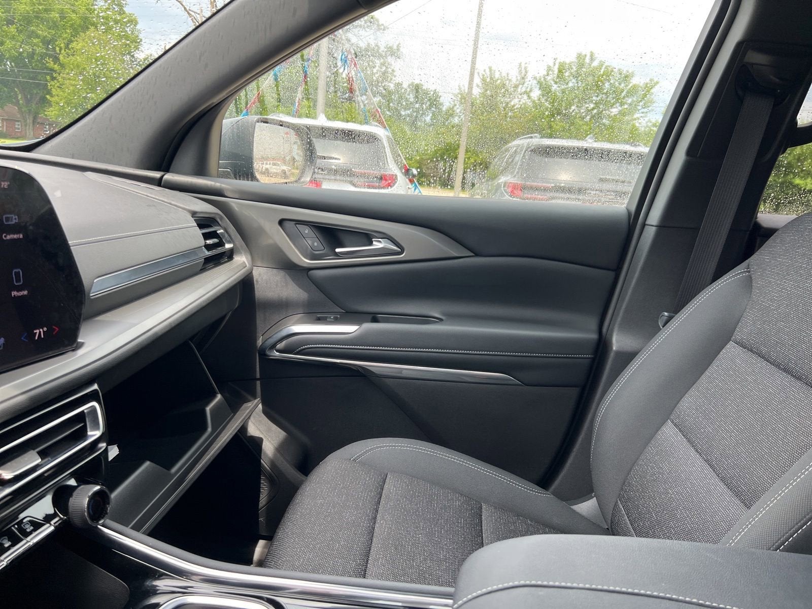 2024 Chevrolet Traverse LS