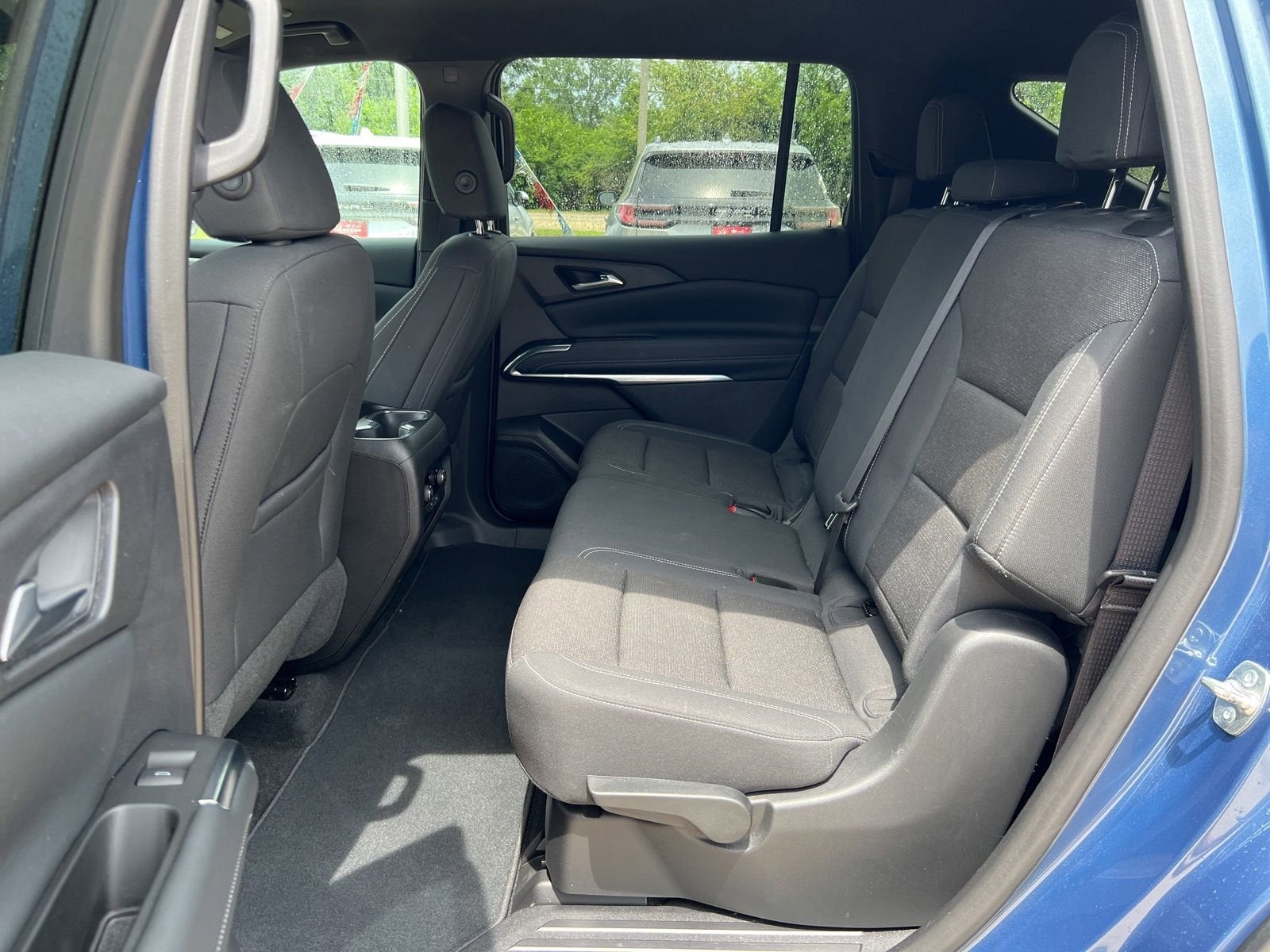 2024 Chevrolet Traverse LS