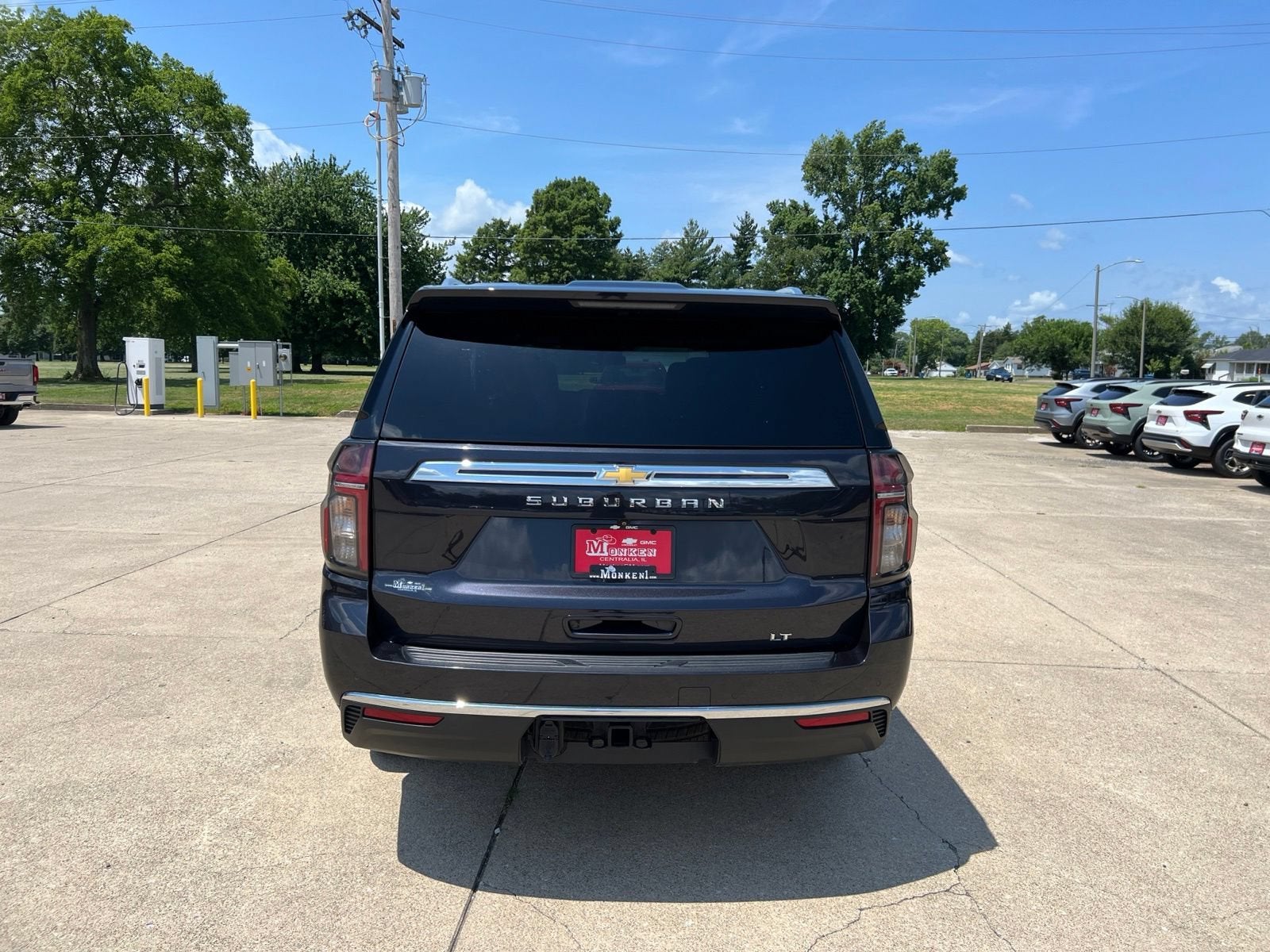 2024 Chevrolet Suburban LT