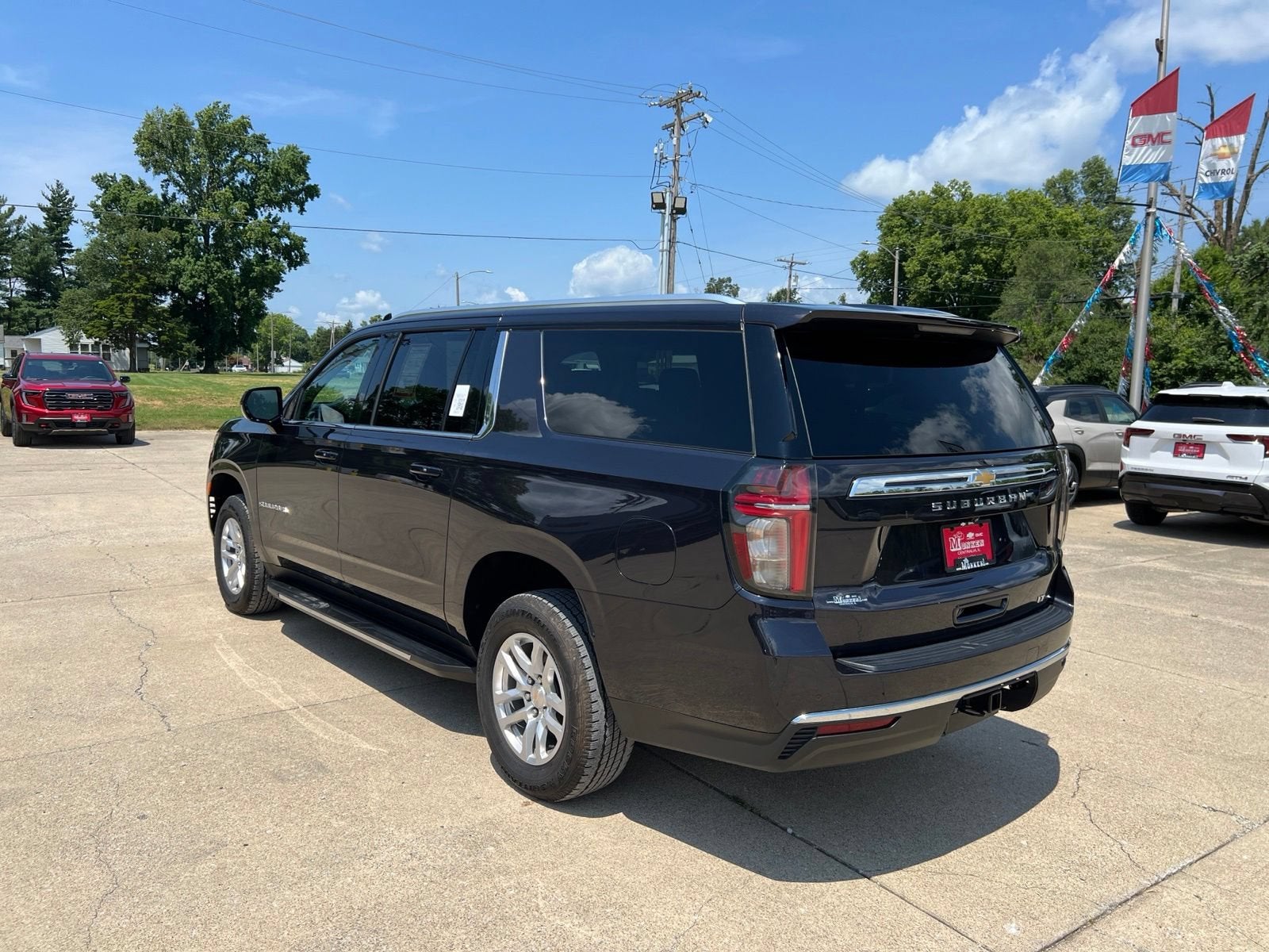 2024 Chevrolet Suburban LT