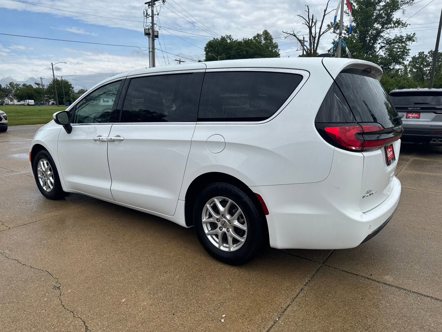 2023 Chrysler Pacifica Touring L