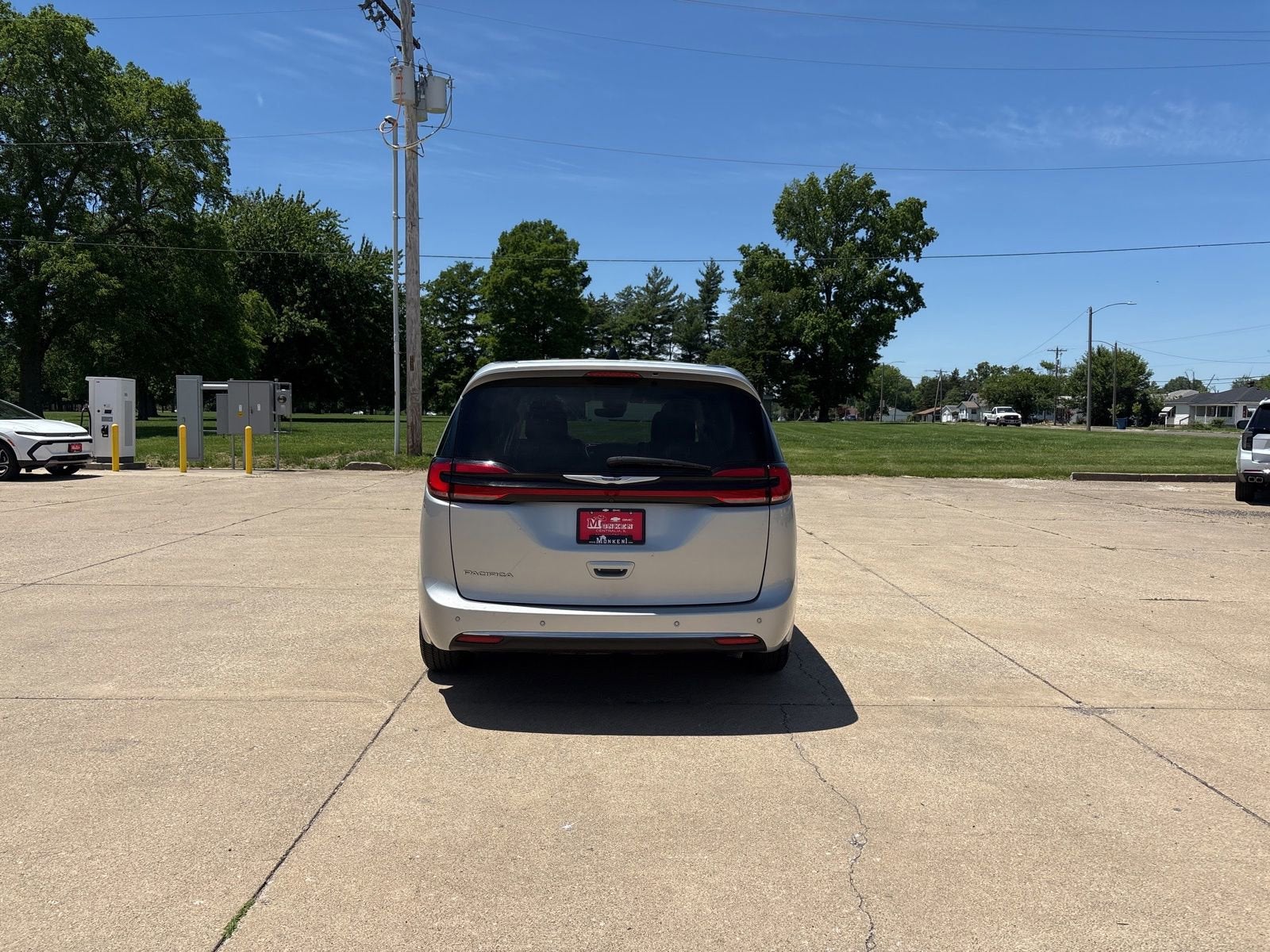 2024 Chrysler Pacifica Touring L