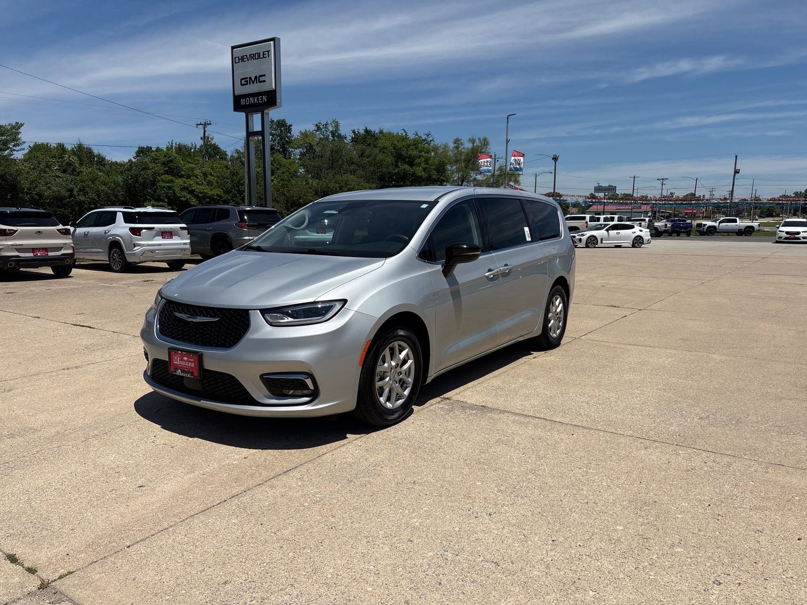 2024 Chrysler Pacifica Touring L