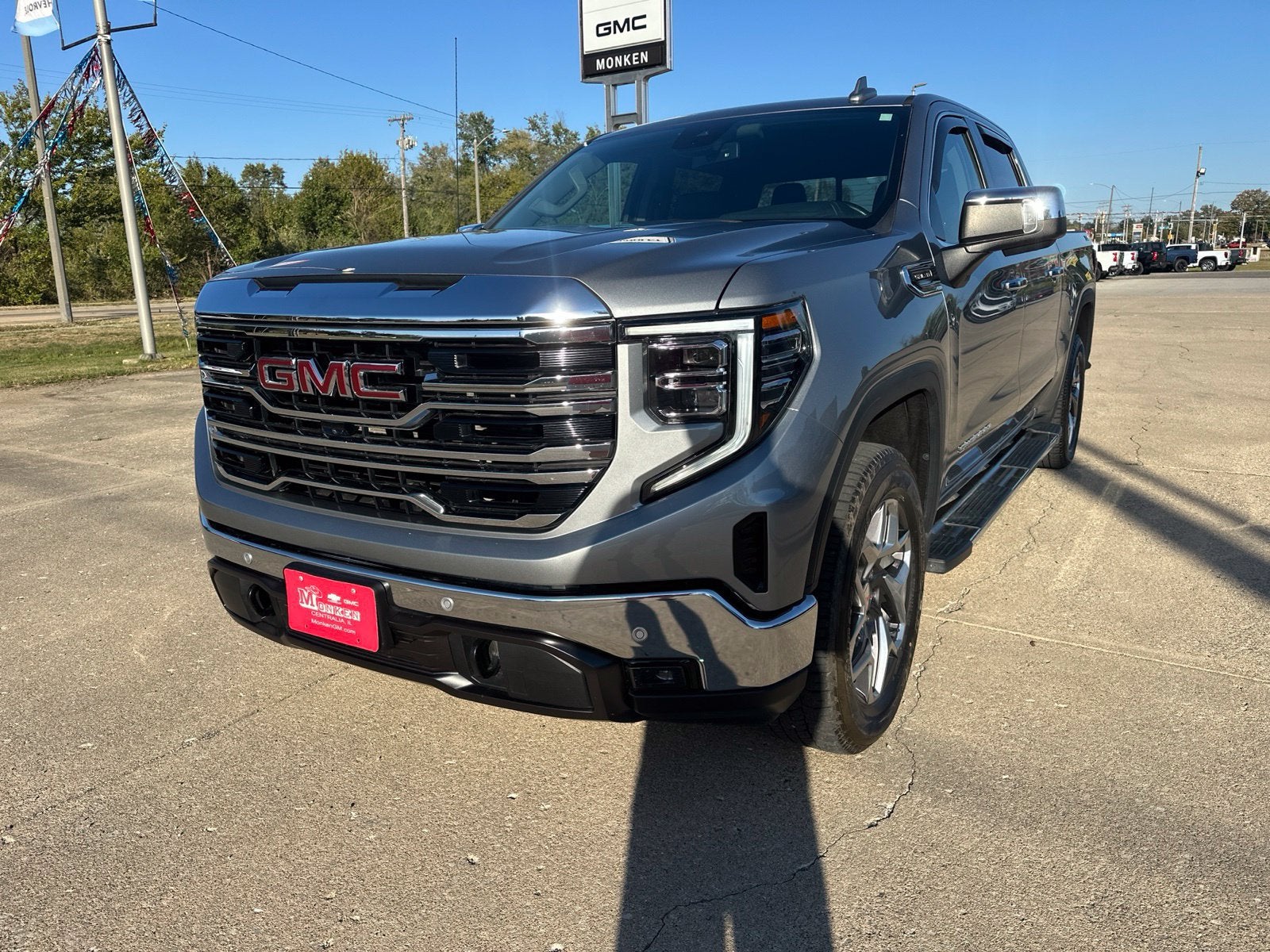 2024 GMC Sierra 1500 SLT