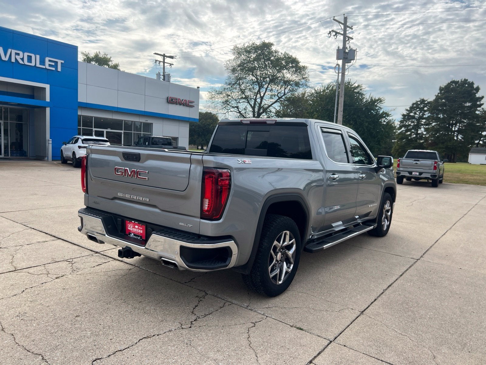 2024 GMC Sierra 1500 SLT