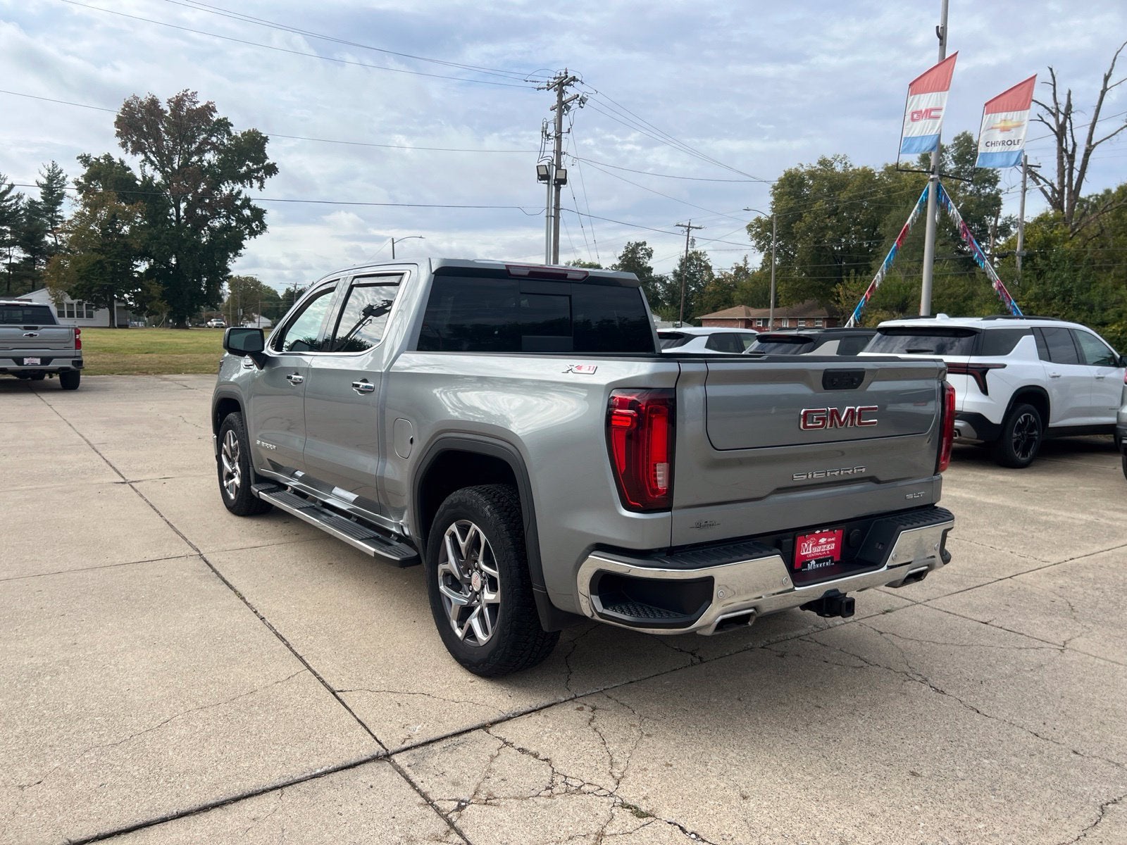 2024 GMC Sierra 1500 SLT