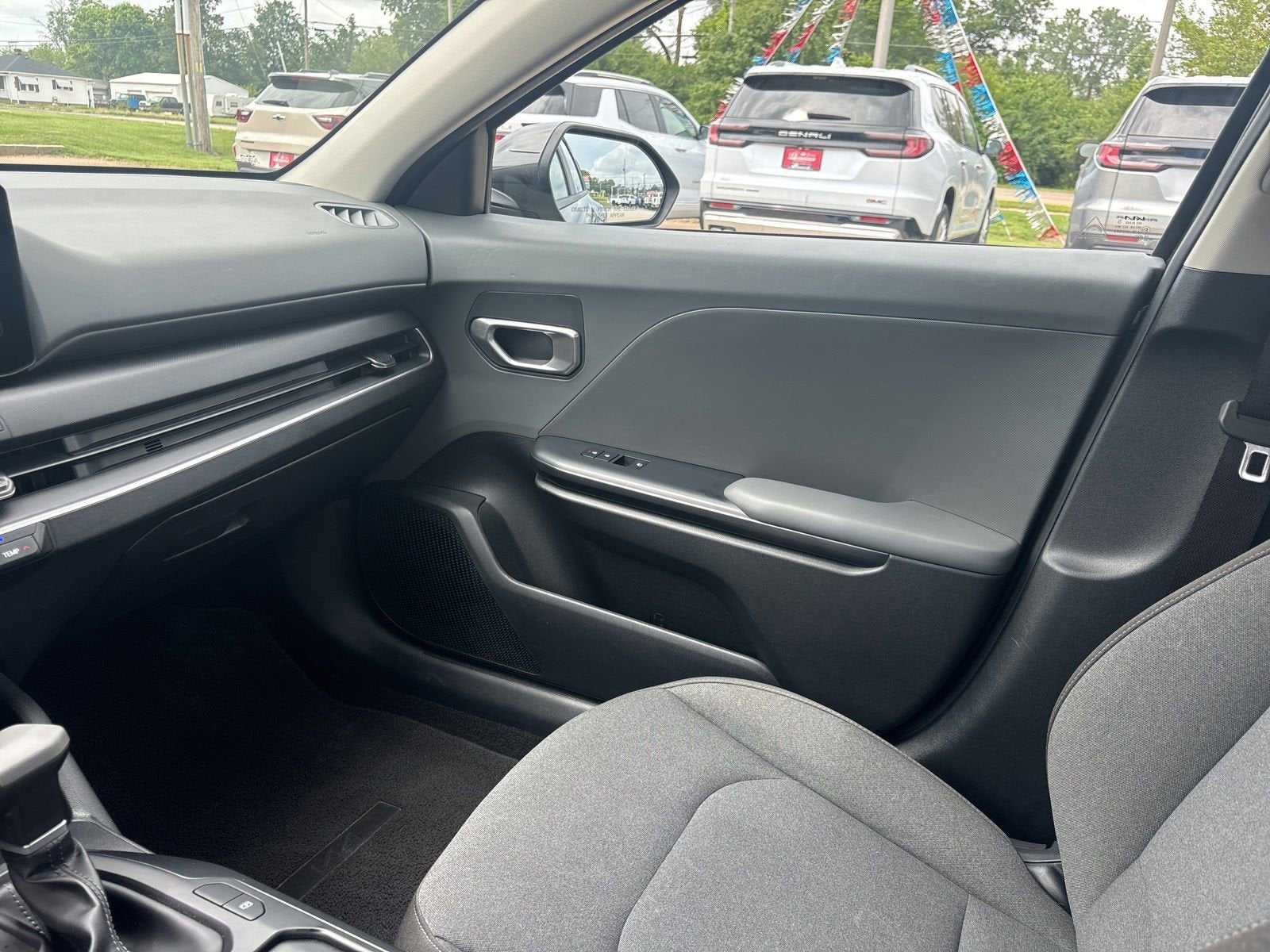2025 Kia K4 LX