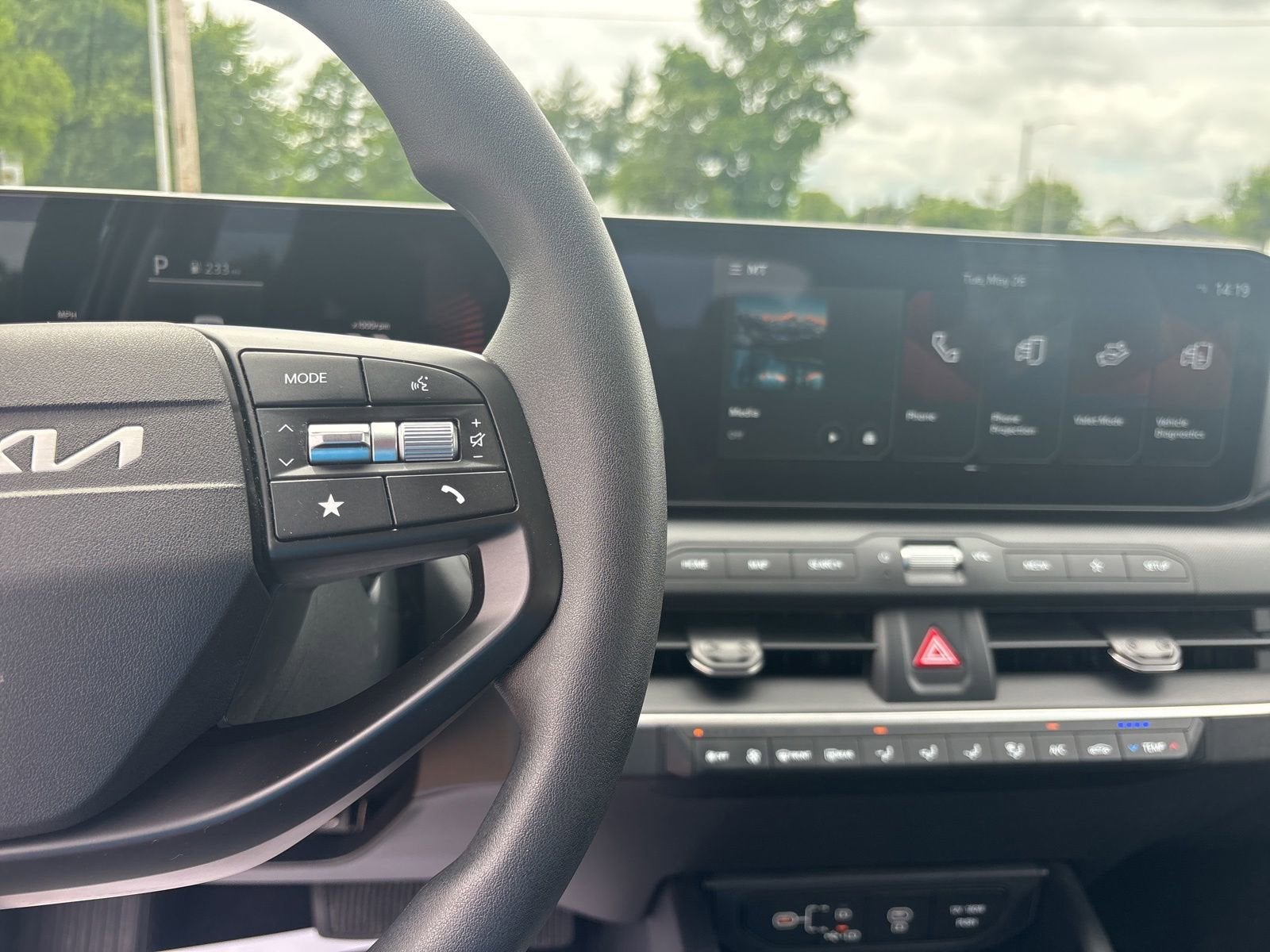 2025 Kia K4 LX