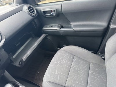 2016 Toyota Tacoma SR