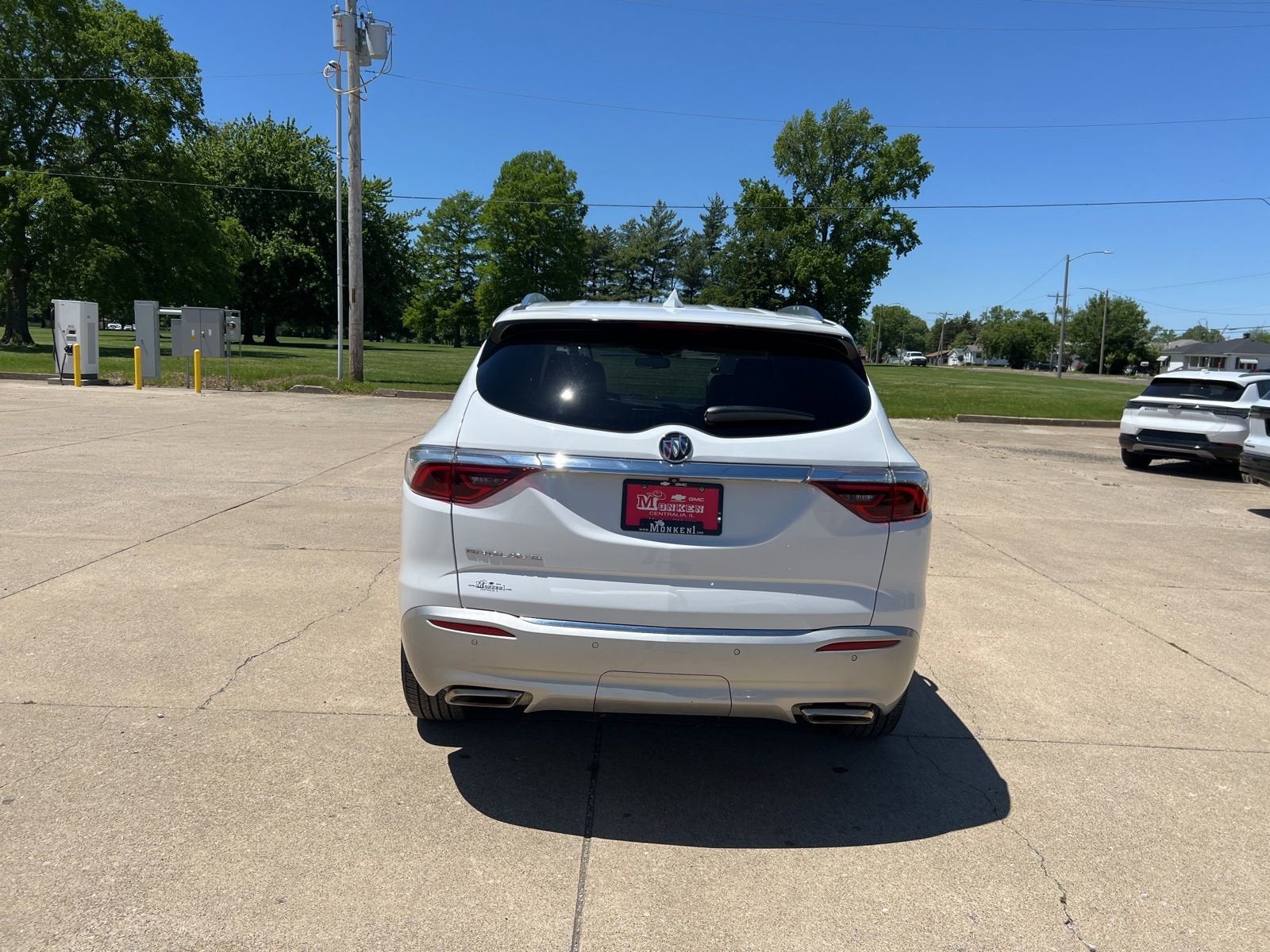 2023 Buick Enclave Essence