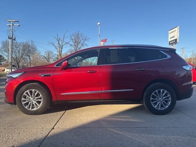 2023 Buick Enclave Essence