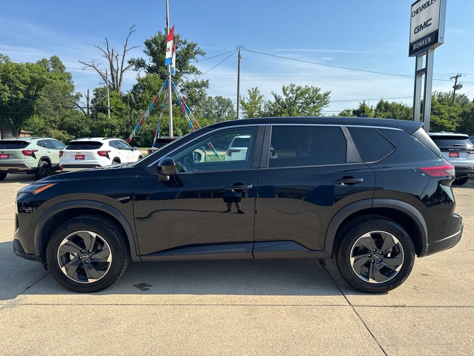 2024 Nissan Rogue SV